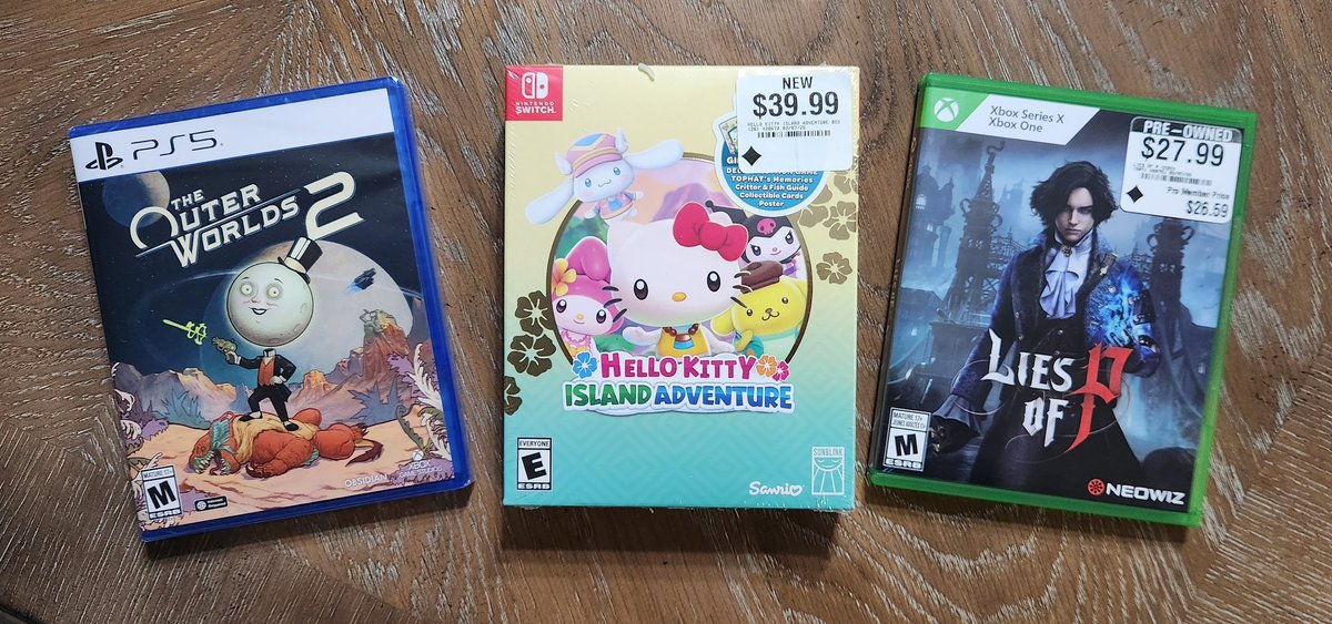 Apollokid3000's tweet photo. I bought my 9 year old daughter ( about to turn 10 ) a videogame for her birthday. I decided to get 2 games myself. One's a "keycard". Thank you @gamestop &amp; @Walmart. 

#PhysicalMedia
#OuterWorlds2
#LiesofP
#HelloKitty
@hellokitty https://t.co/BISV1aox7a