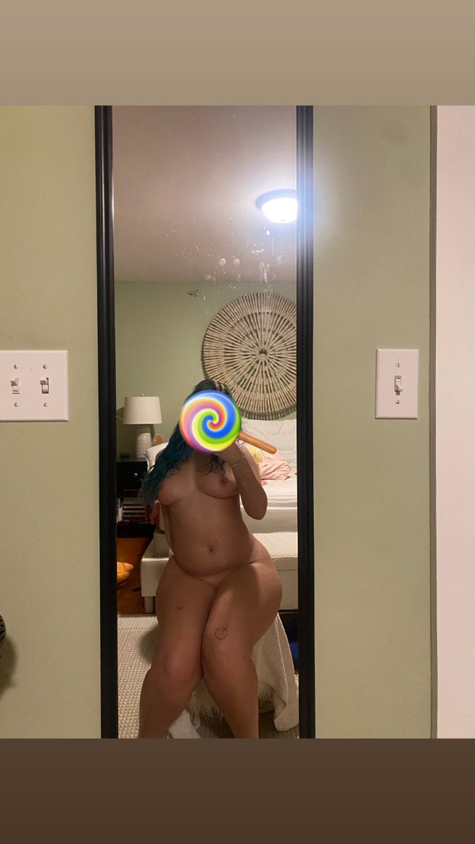 dizzyizzyyy3's tweet photo. forgot about this account for a min WHOOPSIE, anyways i took these today and i think they kinda hot😵‍💫
#nsfw #tummy #thighs #twtslut https://t.co/RKZGJjsCRq