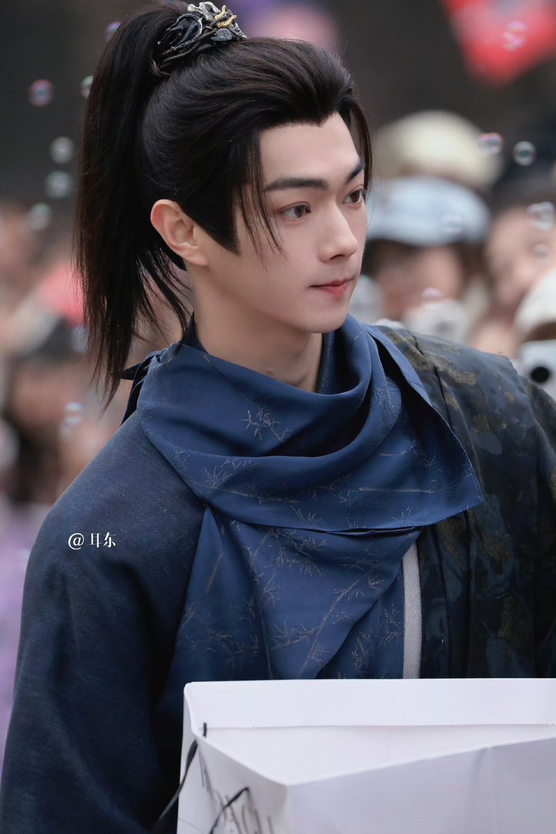 ฤดูหนาววงการจริงไหมคะ ทำไมสวีข่ายมีเค้กคะ อิอิ จริงไหมไม่รู้ แต่สะใจมากเพราะแอคนั้นมันแม่นพอตัว ที่แน่ๆคือน่าจะมีอยุ่ในมือจริงๆ 

thank you haters for give a lucky to xu kai 😂