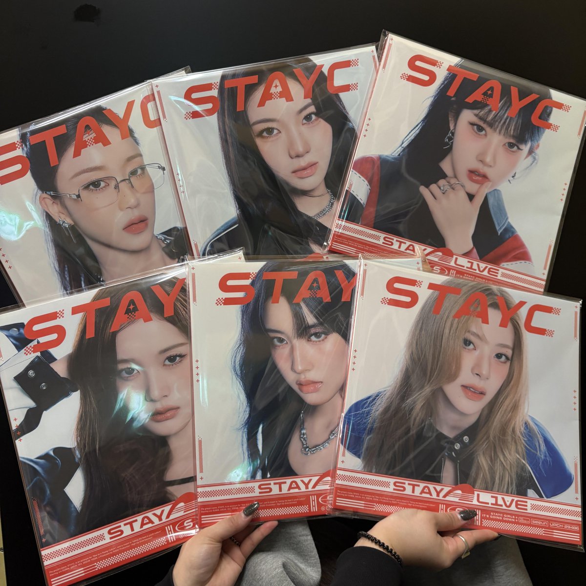 タワ渋kpop】 ／ #STAYC Japan 1st Album『STAY ALIVE』 入荷いたし