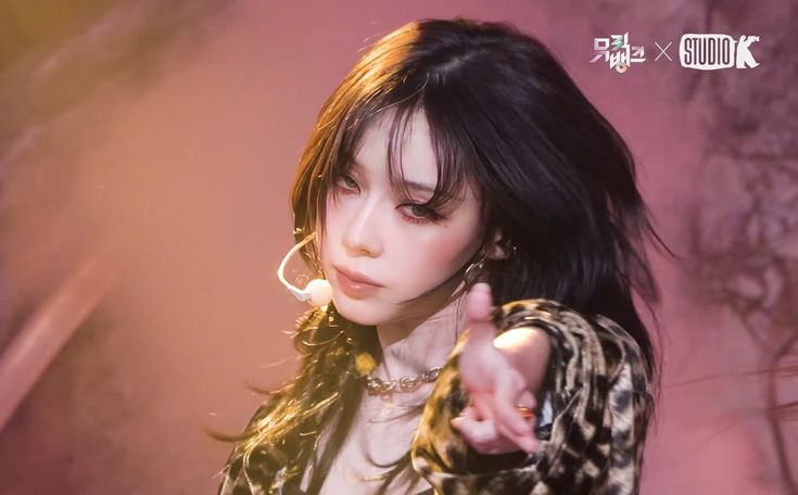 vvinterluvs's tweet image. wow