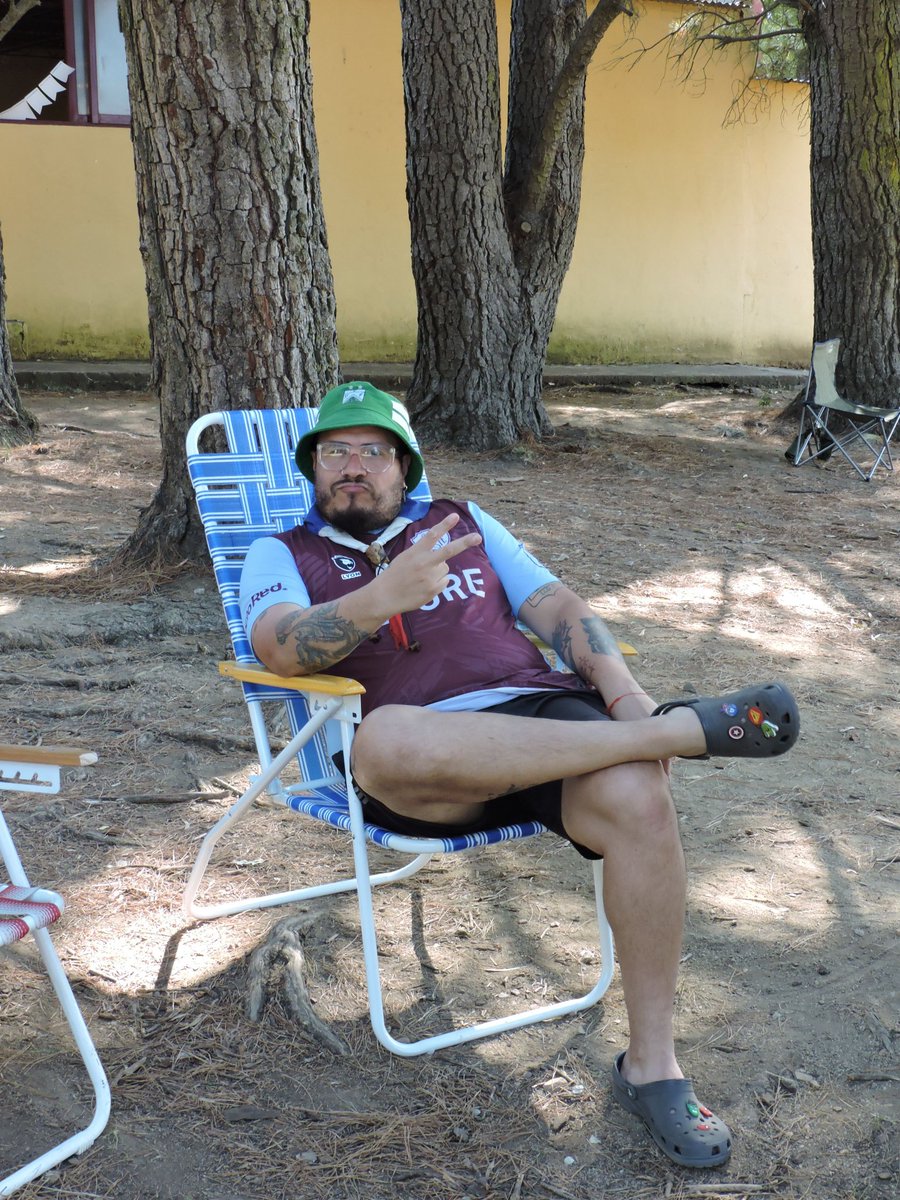 ✌️💚🦈🏕️🇨🇵