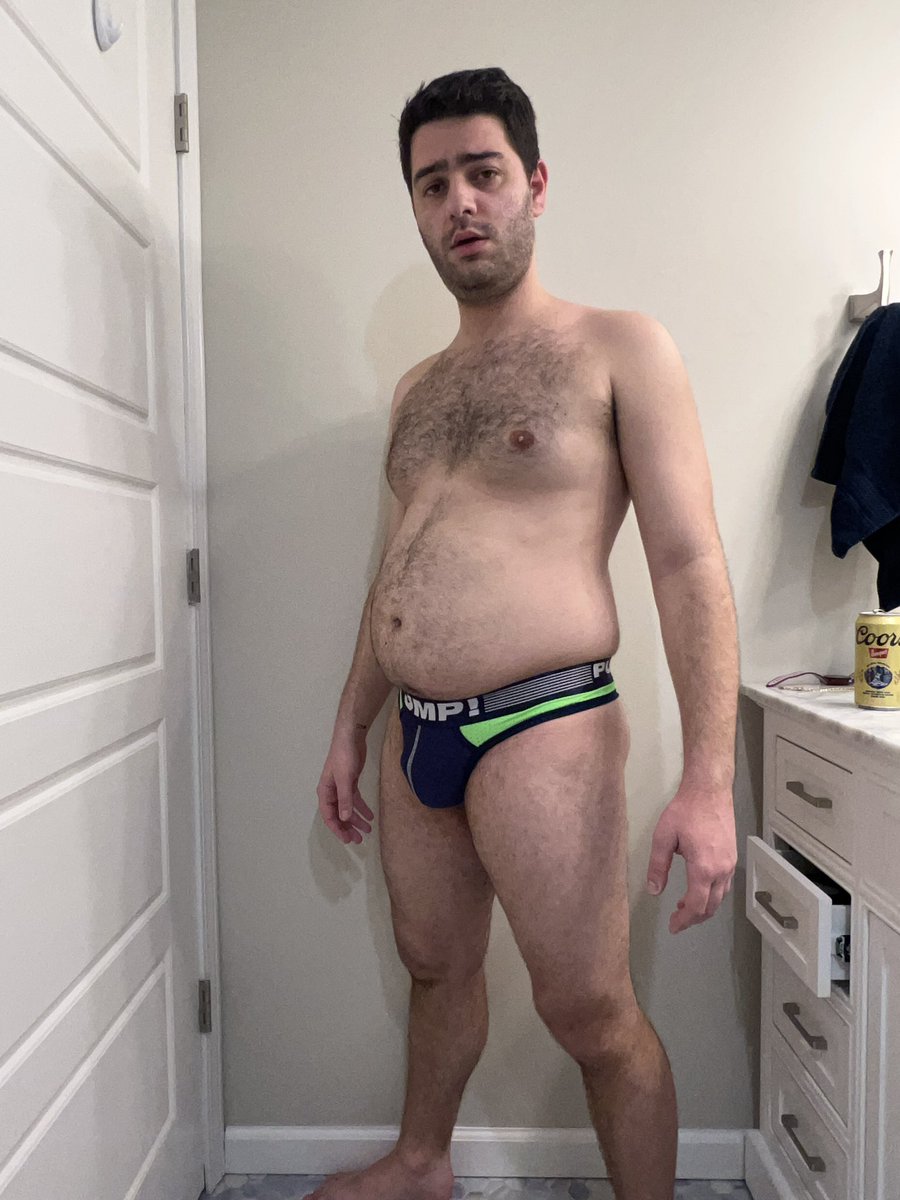 happyberryboy6's tweet photo. Post Super Bowl super bloat 😉 https://t.co/RxznM9GcEY