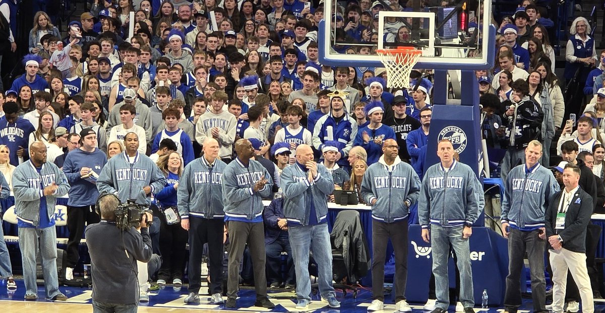 Elwood and Jake tweet media