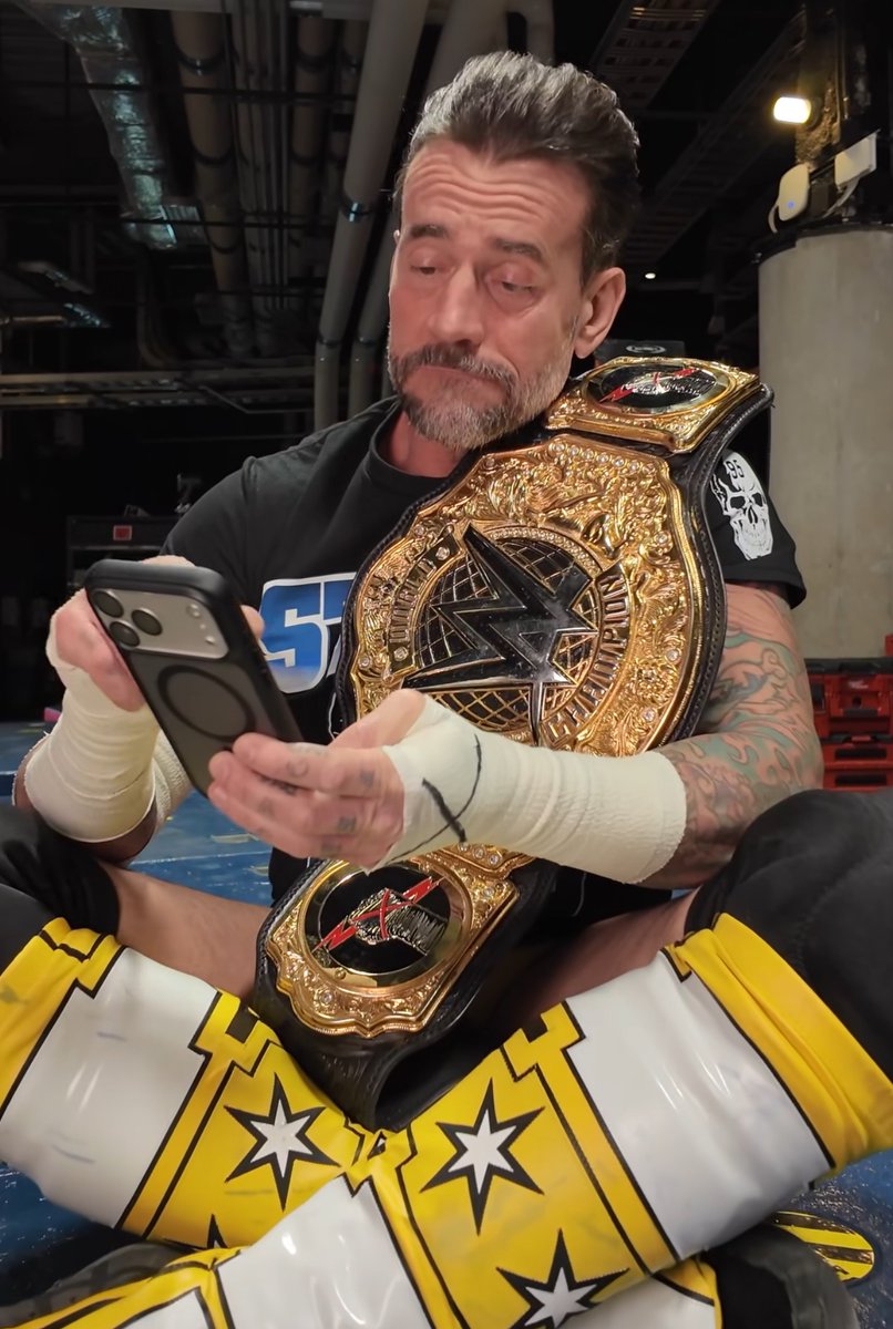 WrestlingWorldCC tweet media