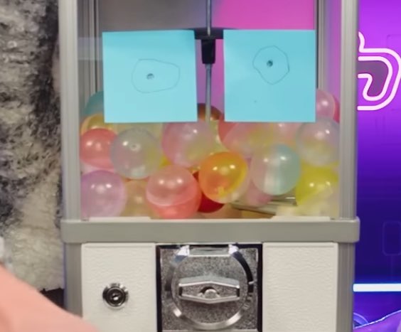 lenisnotonfire's tweet image. the red ball is so close to coming out omg