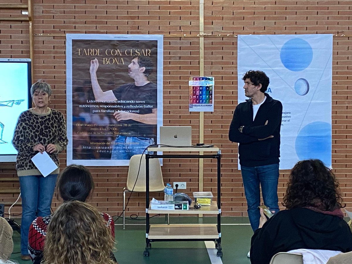CEIP_PPicasso's tweet photo. El pasado mes de enero pudimos disfrutar y aprender del maestro César Bona con la realización del taller "Líderes Humanos", dentro de nuestro proyecto de intervención familia y escuela "En la misma o da". Gracias César por poner palabras a lo que muchos pensamos. https://t.co/RI1Dkrl34y