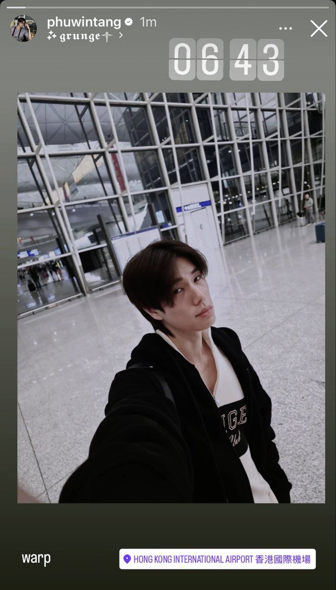 ภูวินทร์บินอีกแล้ว น้องเป็นนกเลยลูกกุ รอบนี่ไปฮ่องกงจ้า ปีนี้อยู่ไทยน้อยจริงๆ หน้าพุคือหน้าง่วงสุดๆ ดูไม่ไหวแล้วพร้อมนอนมาก คงเหนื่อยซ้อมคอนด้วย สู้ๆนะลูก  🥺