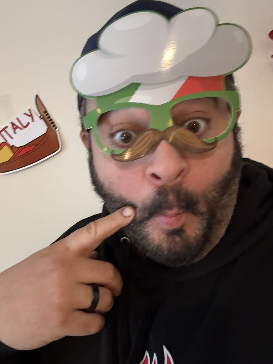 Adam Richman tweet media