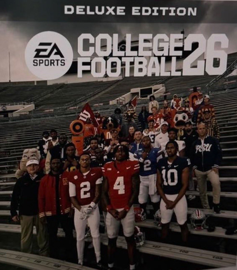 TopTierND's tweet image. "Ryan Williams" being front and center over Love is still terrible to this day