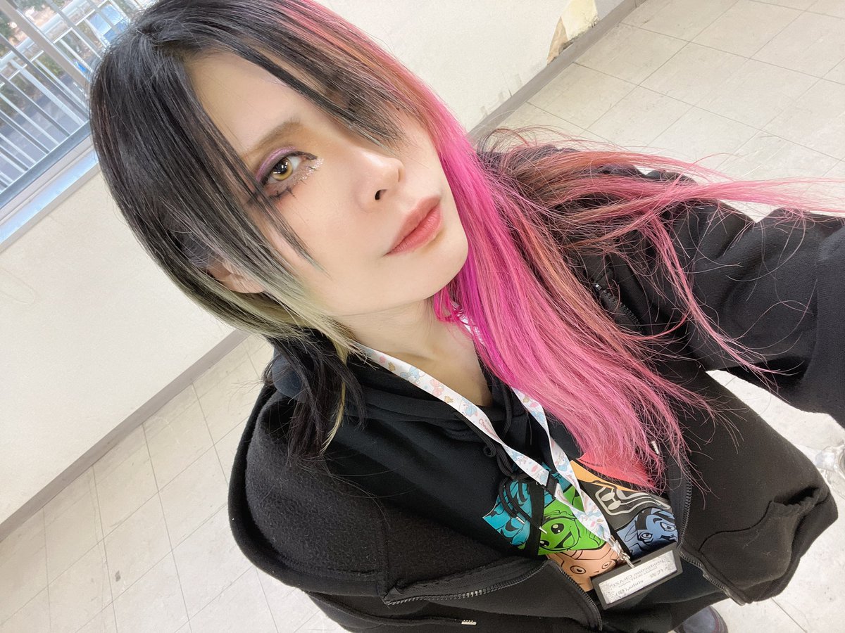 公式】eluha,(様)💜💉 (@xxeluha) / Posts / X