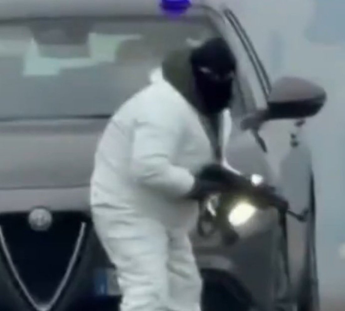 Witnessgem's tweet image. Bro thinks he’s him