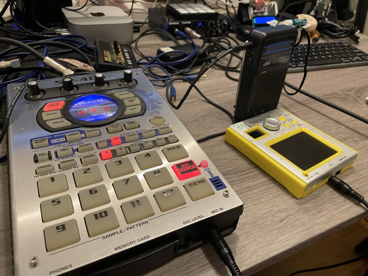 白線の内側 tweet media