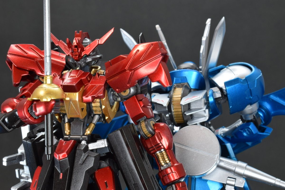 2月なので2人並んだ画像を貼ろうぜ そういや、最近2体撮りしてねぇなぁ…