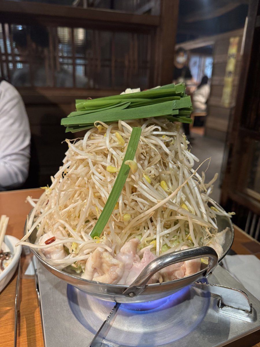 おはようございます☀️
昨夜は栃木の企業公式Xチームを結成しようと、熱い仲間と集合しました。
(<a href="/norinori_yb/">旭野好紀|宇都宮×採用コンサル</a> ＠Karux_Official )

これからの栃木は盛り上がりそうですね！
それにしてもモヤシが多すぎて話に集中出来なかった。。。(鍋奉行、ヒヤヒヤ)