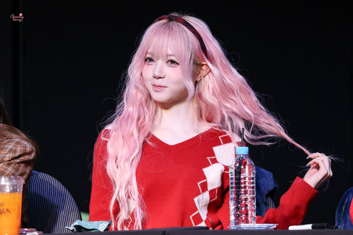 chaerryberry52's tweet photo. 260208            

#트리플에스 #채원 #CHAEWON https://t.co/Kp34nxRUD1