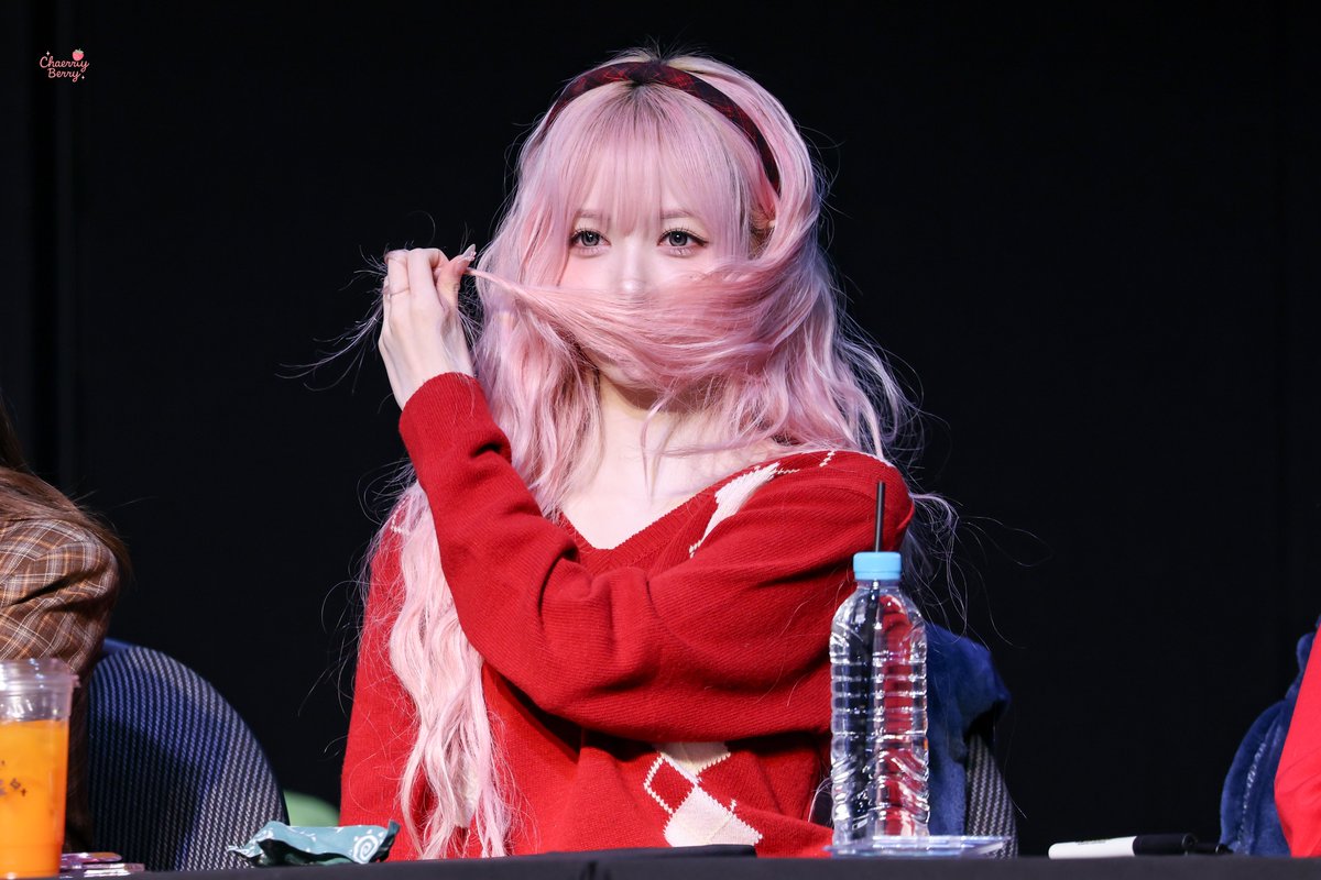 260208            

#트리플에스 #채원 #CHAEWON