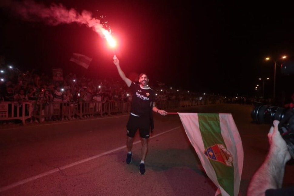 me tendrán que matar para bajarme del barco. 

oh mi capitán.