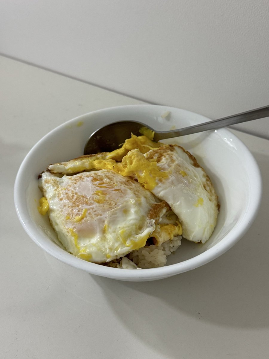 soozzan_book's tweet image. 오아간
(오늘아침도간장계란밥)
다들 식사하시고 출근하셔용 !