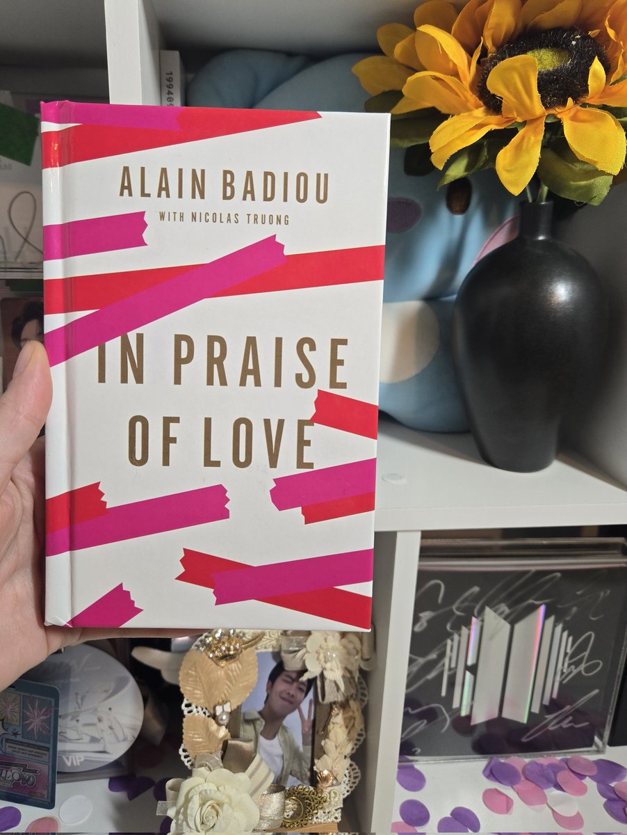 MoonieJoonieee's tweet image. Namjoon was reading this book called "In Praise of Love" in August 2023... doesn't the cover art look familiar? Also "Arirang" being equated to "Love Song"?

What is your love song??
