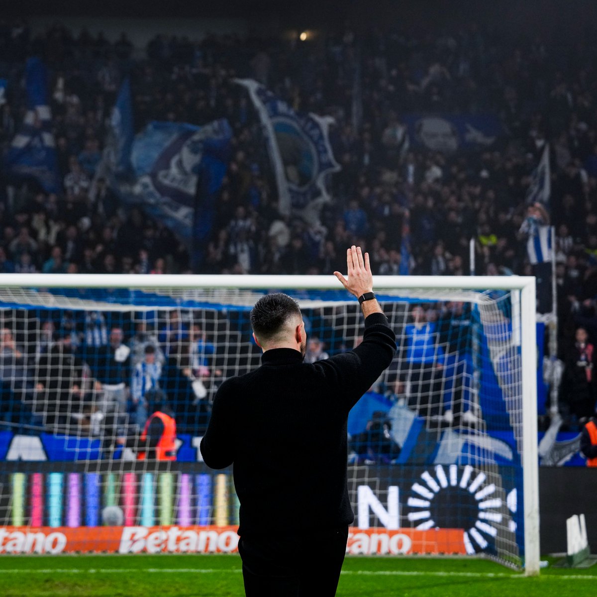 Obrigado pelo apoio, Dragões 💙

#SeguimosJuntos