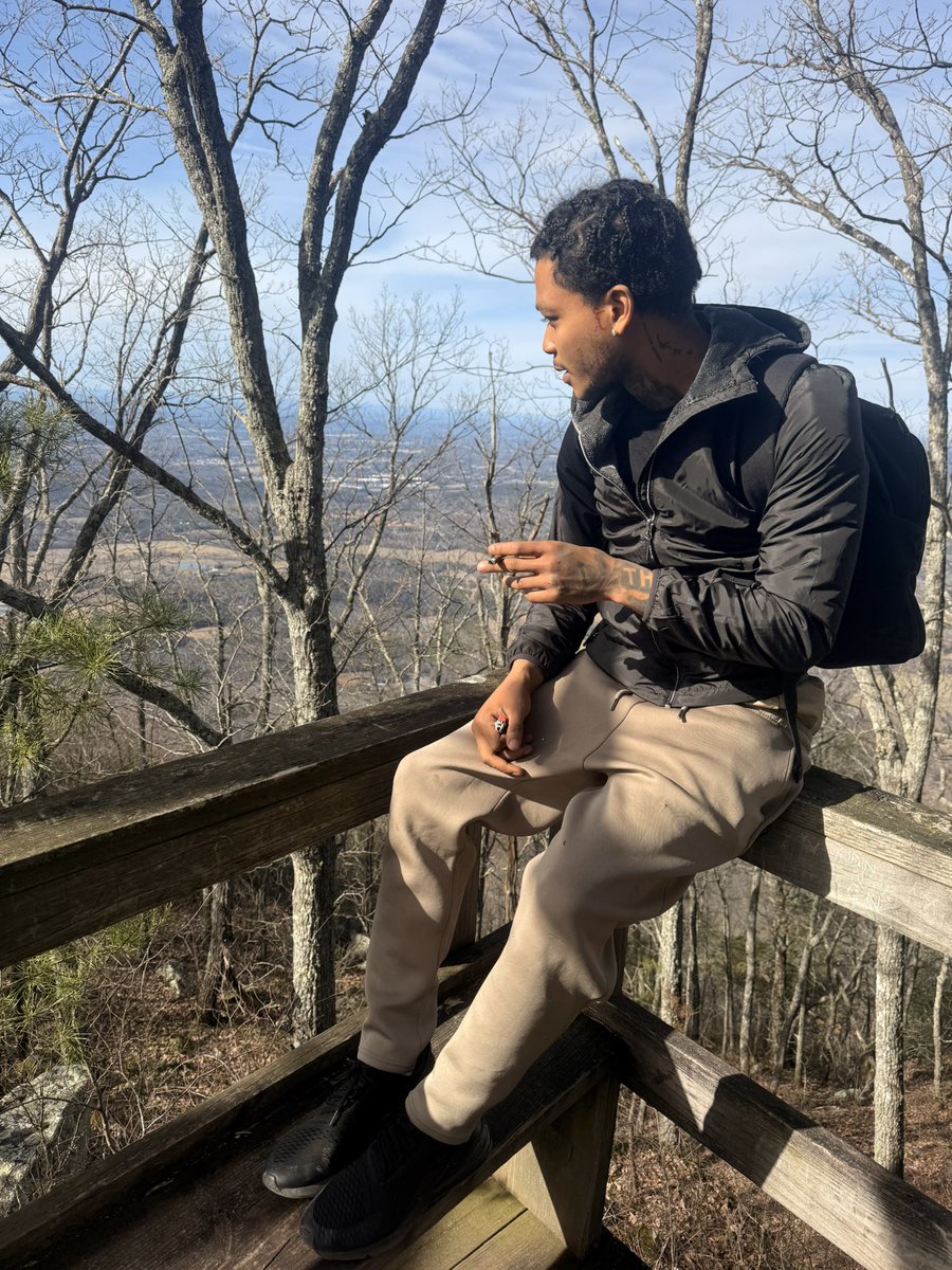 teflonn1k's tweet photo. Ina wild n sht https://t.co/qVRSwUxf6e