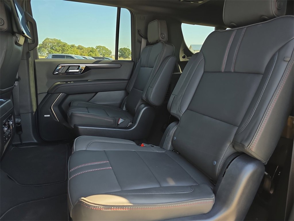 CavenderCBG's tweet photo. With three rows of seating and expansive cargo space, the 2025 Chevrolet Suburban can fit everyone and everything you need for all your adventures. Let us help find your Suburban: https://t.co/HTRjN6v6vC https://t.co/sgIMJEjfZ8