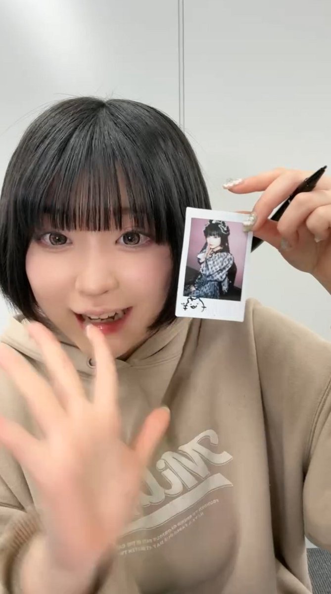 📢／根本凪さんのチェキ