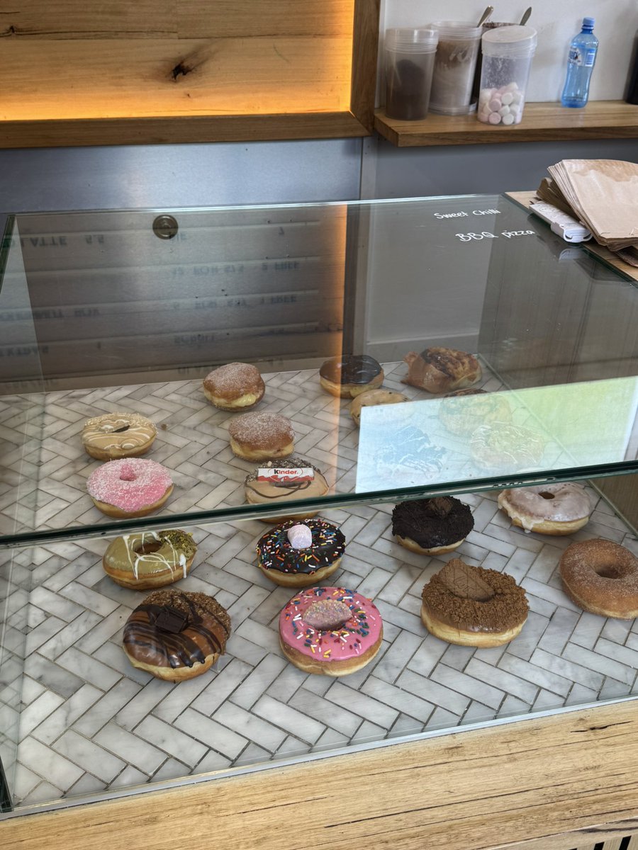 Andi Csontos tweet media