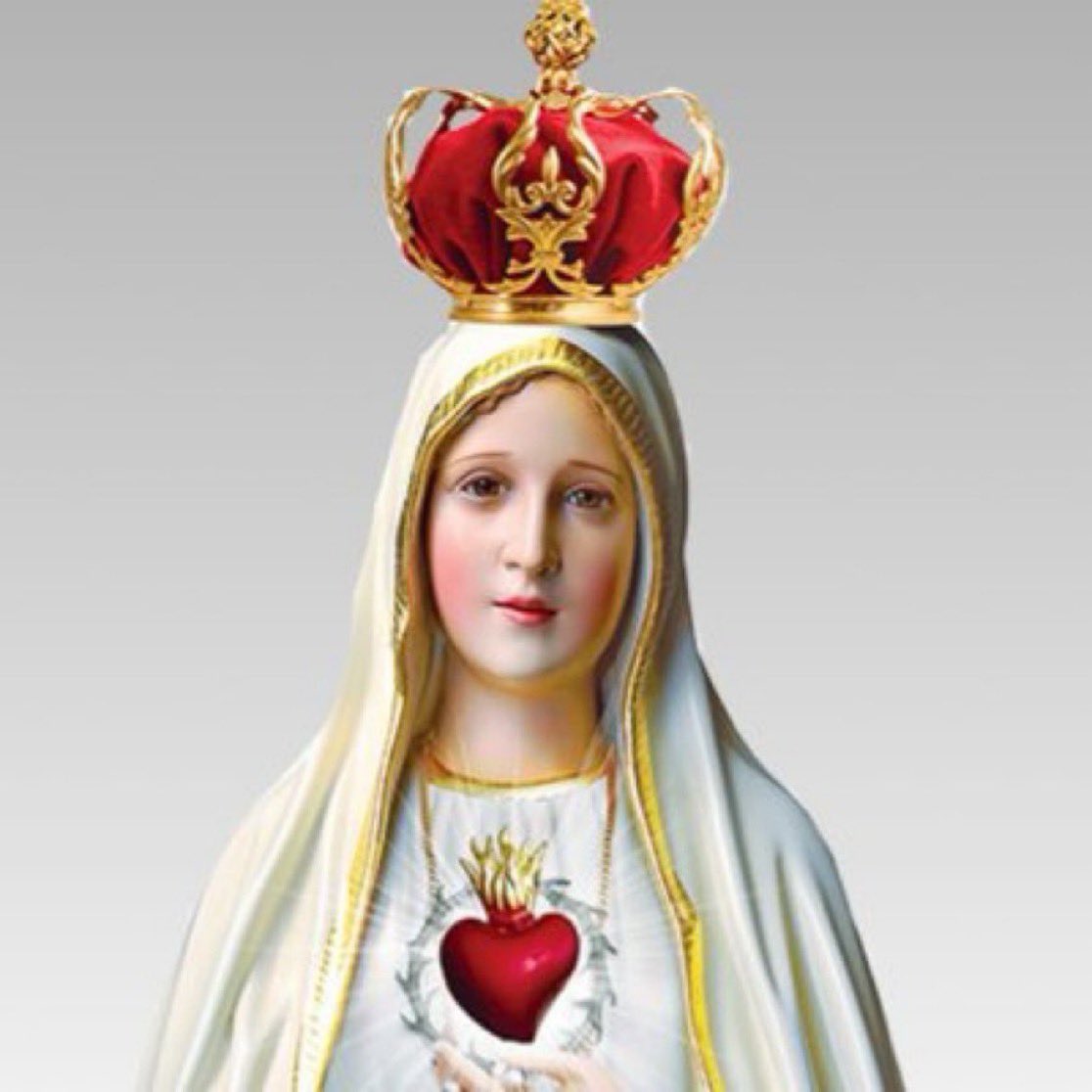 Bendita sea tu pureza
y eternamente lo sea,
pues todo un Dios se recrea
en tan graciosa belleza.

A ti, celestial princesa,
Virgen sagrada María,
te ofrezco desde este día,
alma, vida y corazón.

Mírame con compasión,
no me dejes, Madre mía.

Amén