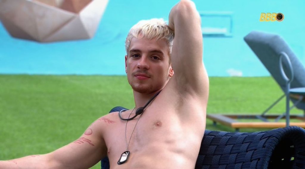 PopTrends tweet media