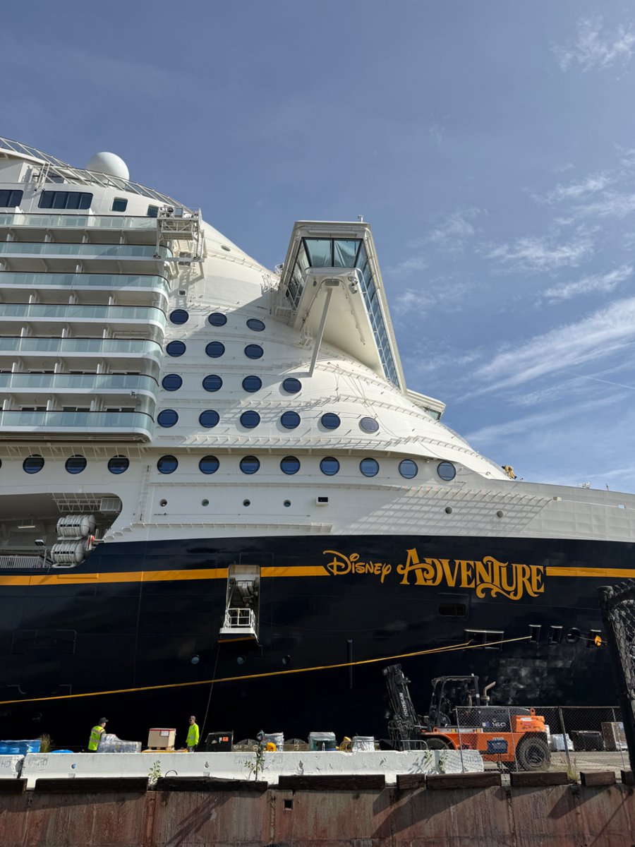 DisBeforeAfter's tweet image. Disney Adventure makes her Hollywood debut! #DCL @DisneyCruise