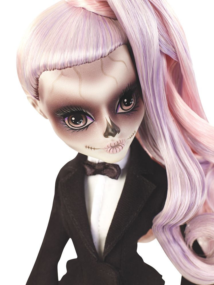 a gaga trabalhou tanto na mayhem pra fechar so faltava liberar uma zomby gaga nova ia combinar tanto