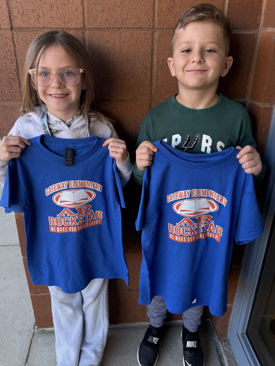 Congratulations to Levie and Harper, who are first grade‘s FIRST AR rock stars! ⭐️ 📚 Keep up the great reading scholars!