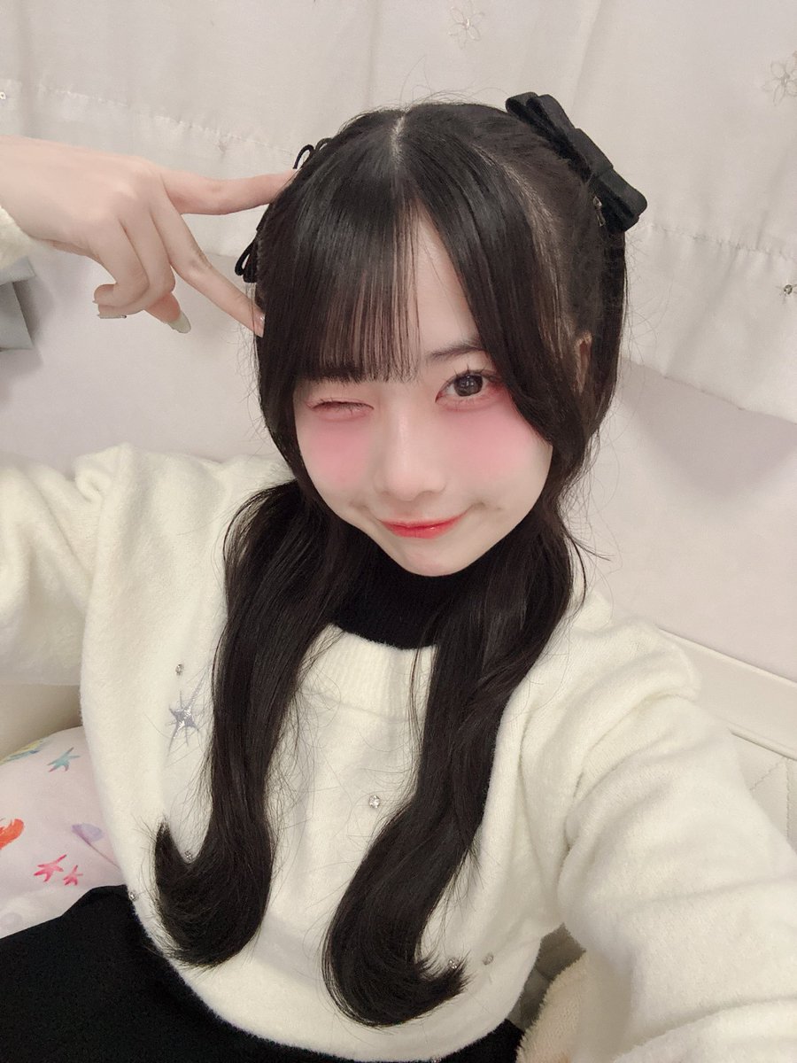 おはよーっ ̫ ᴗ^ 厨二病チックな変な夢見た 明日お休みだから今日1日