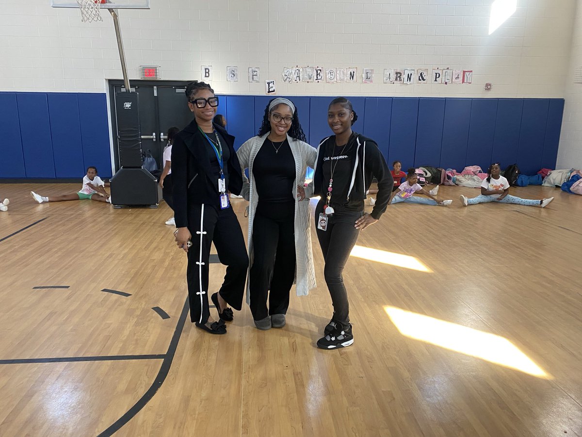 GullattES tweet media