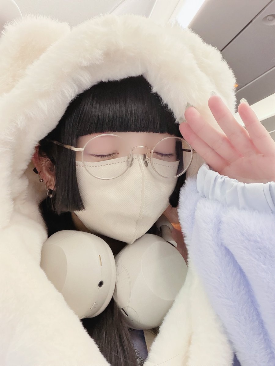 寝こもち (@srzks_komochi) / Posts / X