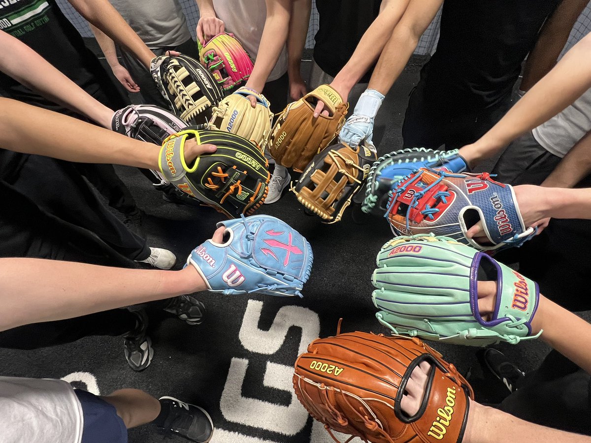 RHSbaseball234's tweet photo. New A2K / A2000 gloves have landed for the Varsity Ridgewood Rebels 🔥. Fresh leather. Right on time for the 2026 season. We do it different here.
#RidgewoodBaseball #RebelUp https://t.co/LBybNA3Rxf