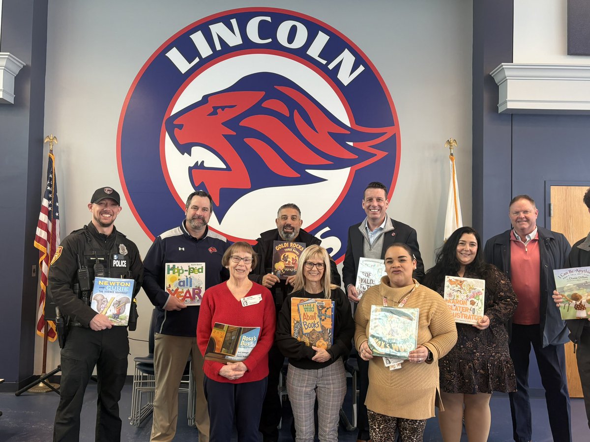 Lonsdale Elementary School tweet media