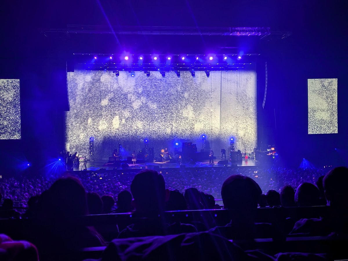 2026年2月9日は34年越しの夢が現実になった日になりました。
my bloody Valentine最初から最後まで最高でした。