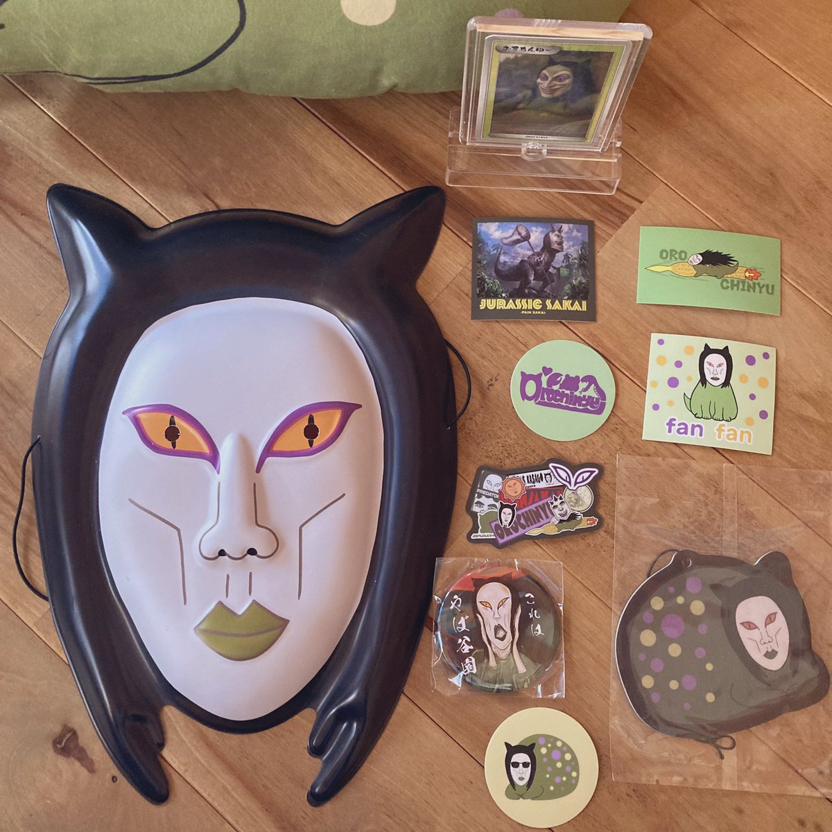 おろちんゆーのドクダミ会でのおみやのクッション、触り心地も良くて