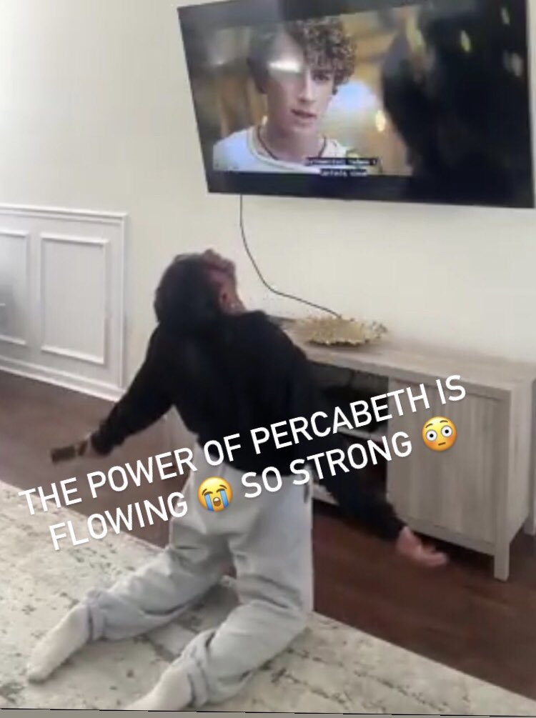 Bruh I have tears in my eyes SHDHDHSHSJK ANOTHA ONE😭😭😭