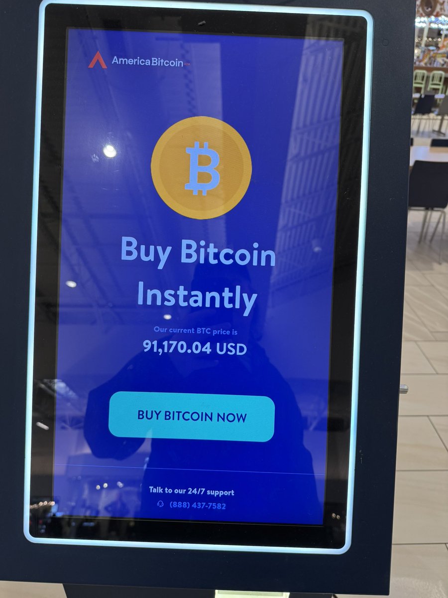 vegastbone's tweet photo. The mall kiosk is selling bitcoin at 91 k that should be illegal. The current price is 70 k. https://t.co/VjYT4VfHRW