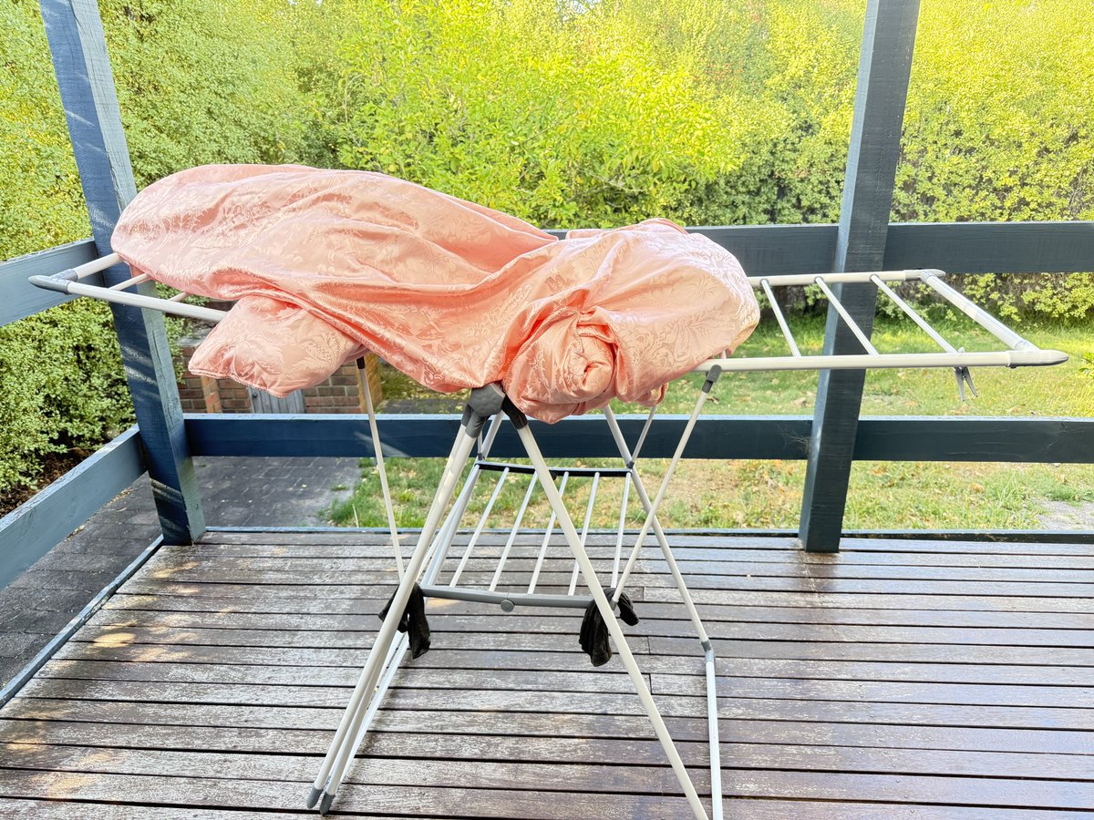 当我喊小胖帮我晒个被子
🙄🙄🙄🙄🙄