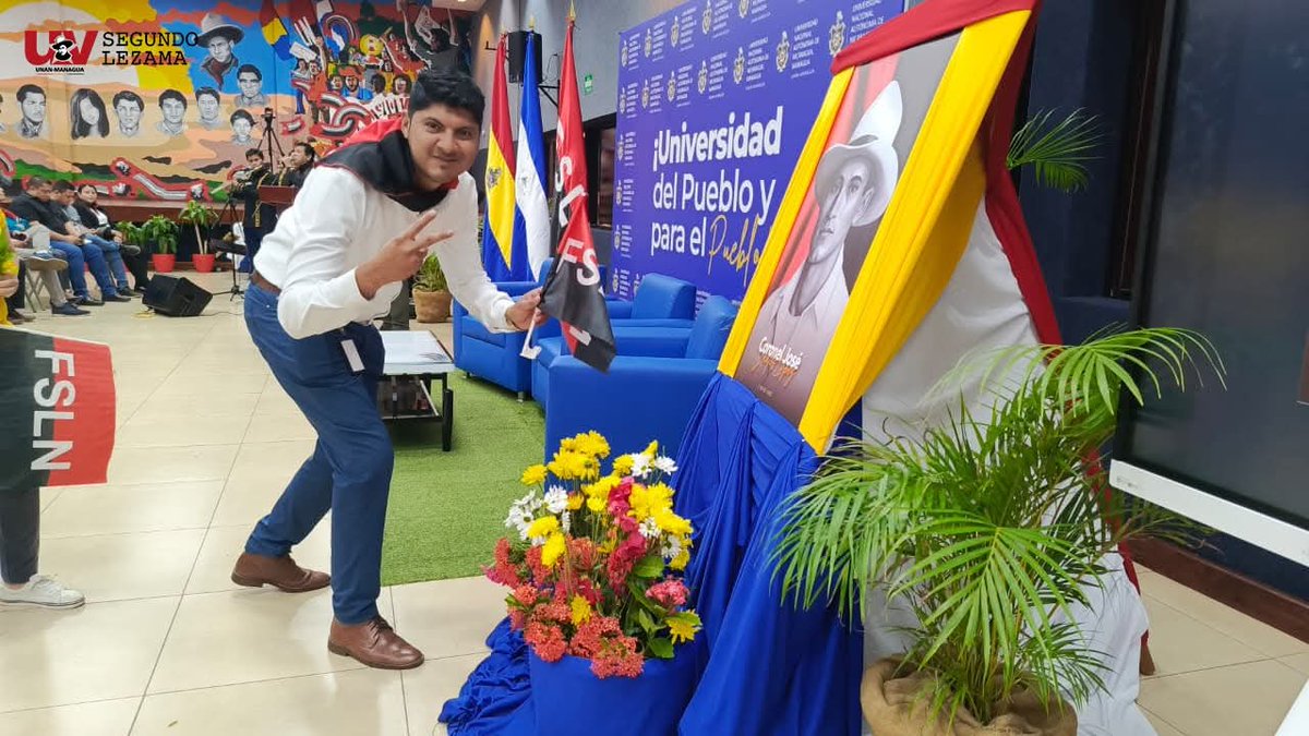 La  militancia de la UV Segundo Lezama de la UNAN-Managua conmemoró el 61 aniversario del paso a la inmortalidad del héroe nacional Coronel José Santos López, reafirmando su legado de lucha.
¡Honor y gloria! 
#SomosUNAN
#ManaguaSandinista