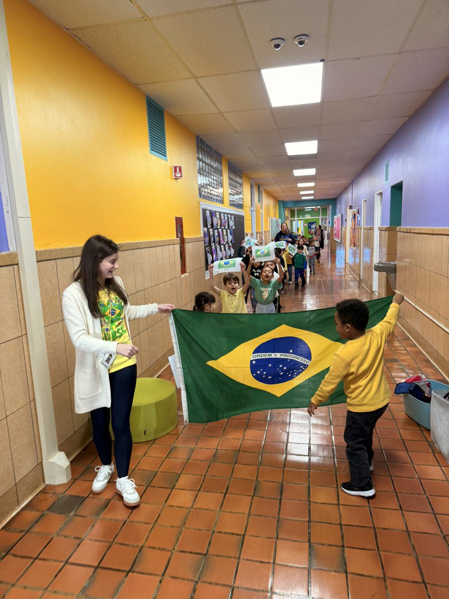 Ms. Dipaoli 🍎🖍❤️ tweet media