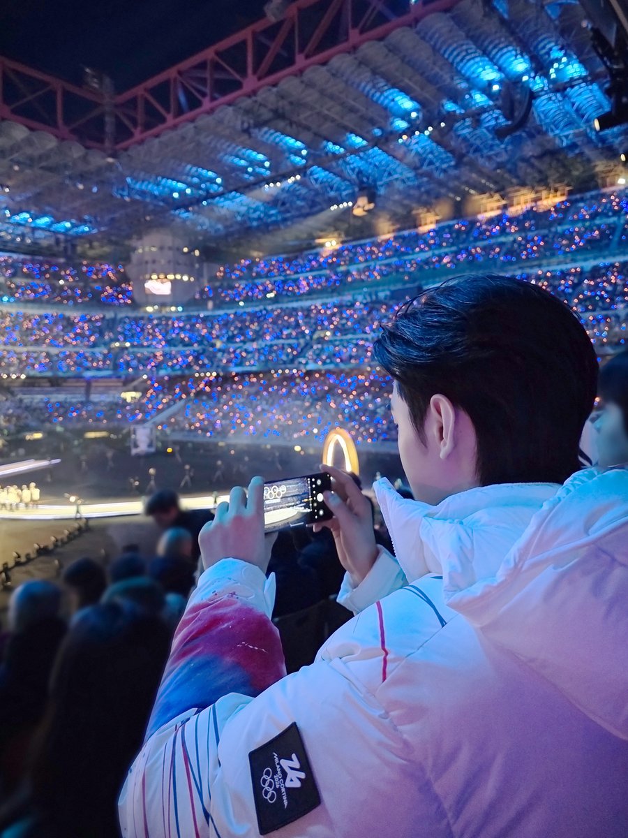 Kpop_Herald's tweet image. .@ENHYPEN's #SUNGHOON served as a bridge between sports and K-pop at the 2026 Milan–Cortina Winter Olympics 🇮🇹❄️From completing the torch relay to attending the opening ceremony as the only Korean officially invited by the IOC, he carried out his role as a Korea Sports Council…