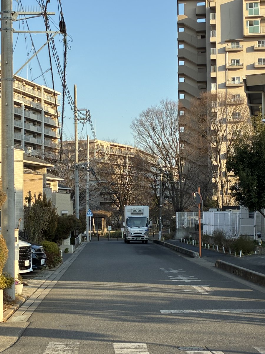 premiumEST's tweet photo. #企業公式が毎朝地元の天気を言い合う #企業公式相互フォロー #鶴瀬 #富士見市
募集中の店舗に行ってきました。元クリーニング屋です。室内リフォーム中です。周辺の地元の方へ、募集情報を渡してご挨拶してきました。大型団地の傍なので美容室や理容室、クリーニング屋など地元密着な店がよさそうです https://t.co/WxjOUz67FR