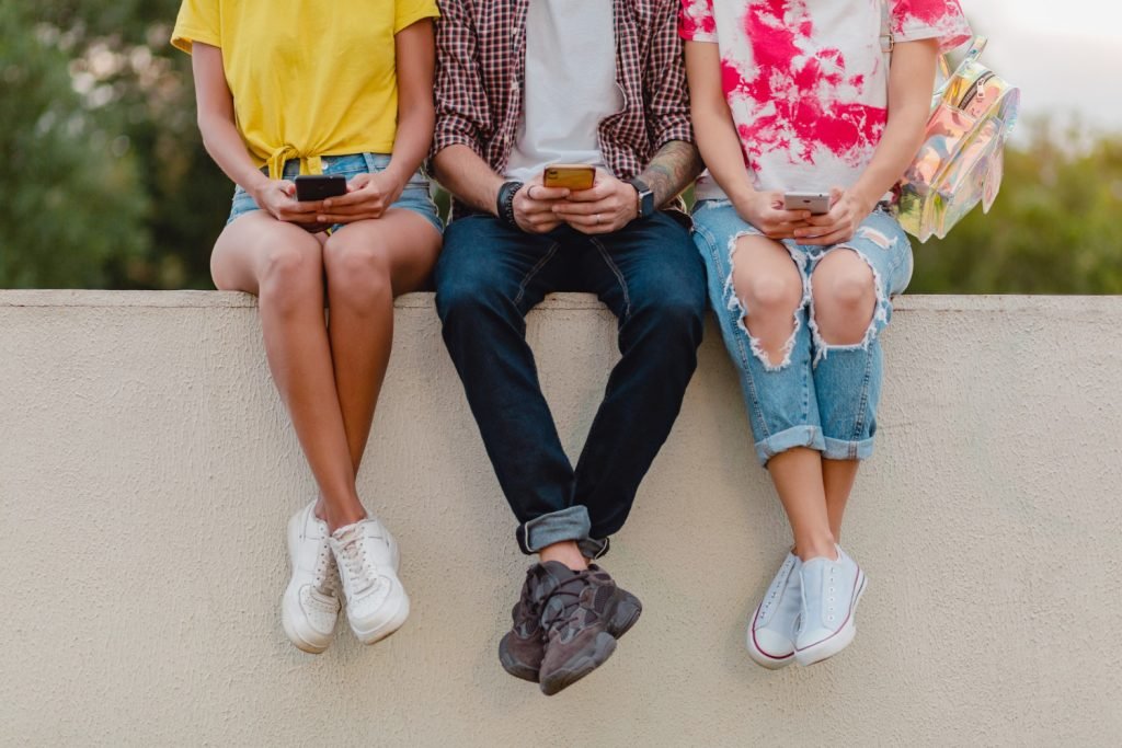 Daily 27 tweet media