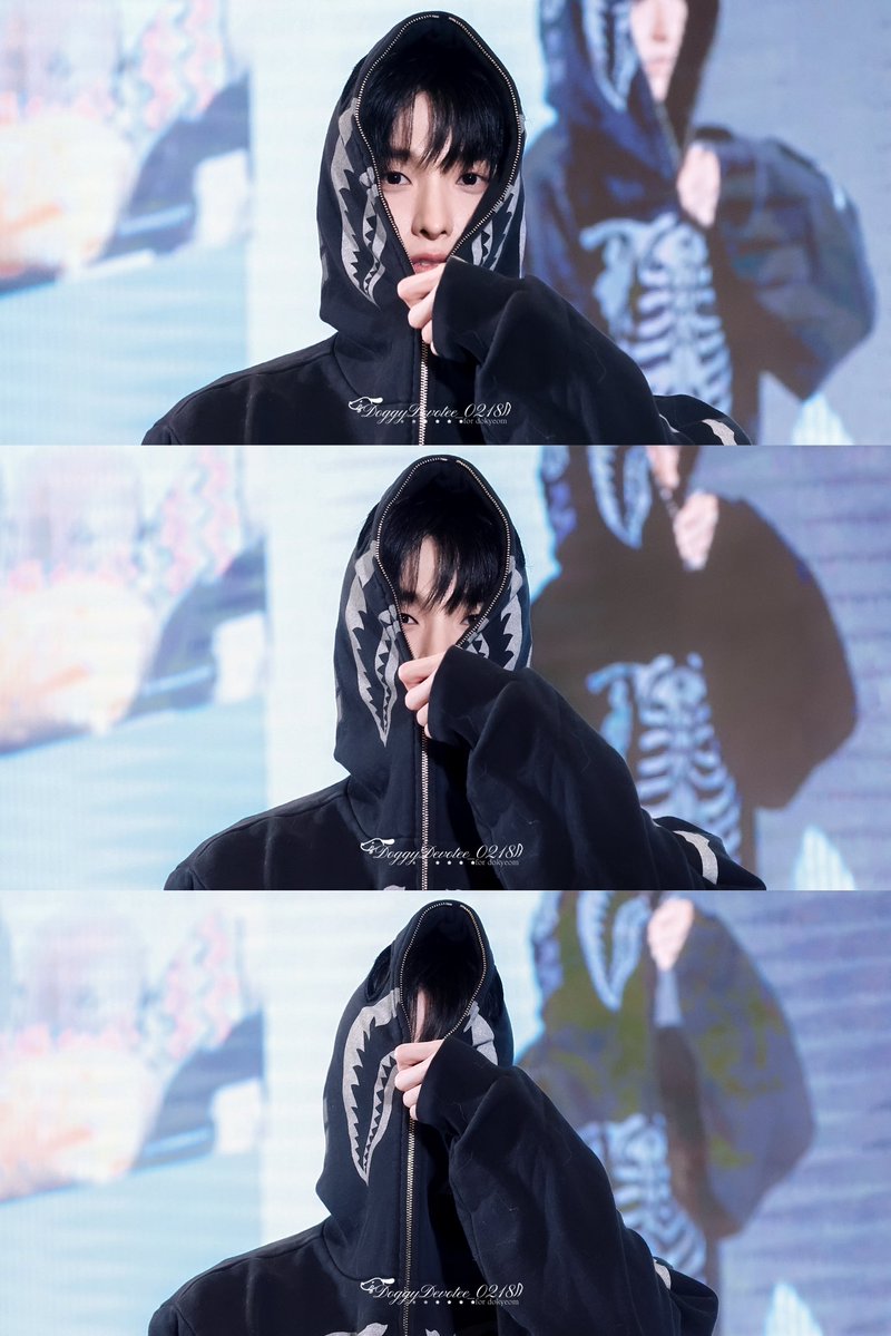 260208
yzy shanghai

🤯

#도겸 #이석민 
#ドギョム #DOKYEOM 
#세븐틴 #SEVENTEEN
<a href="/pledis_17/">세븐틴(SEVENTEEN)</a>